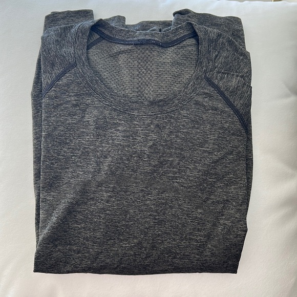 lululemon athletica Tops - Lululemon Swiftly Long Sleeve